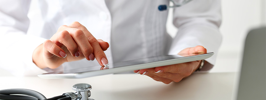 Female doctor hold digital tablet pc